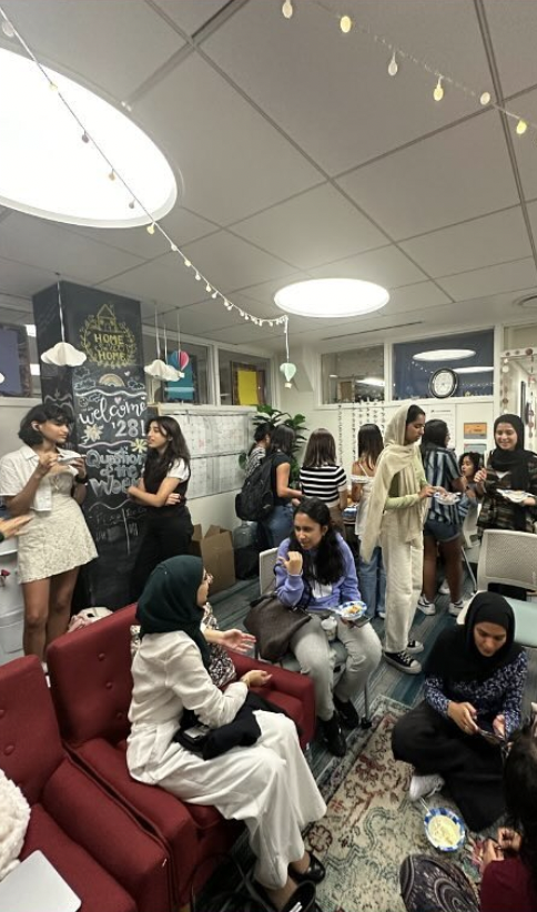 student gathering at the hai and Cha(a)t event